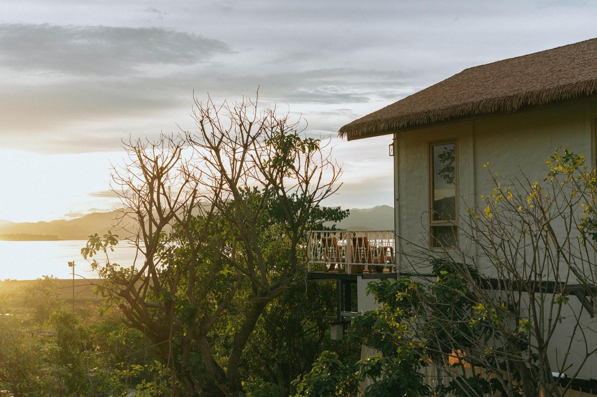 Le La Lake Resort And Spa Kaeng Kachan Esterno foto