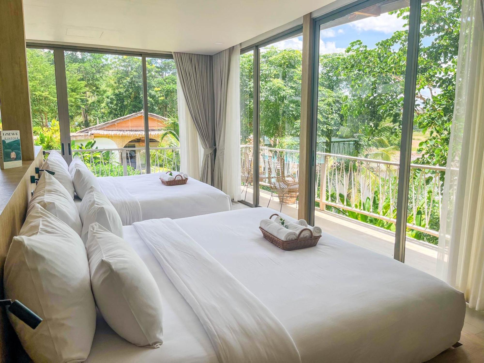 Le La Lake Resort And Spa Kaeng Kachan Esterno foto